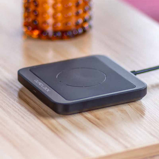 Quad Lock Wireless Charging Pad - Inlinex - alternate view