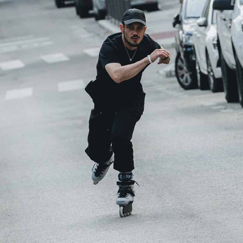 Flying Eagle Shrike Pro Black Cloud Skates - Inlinex