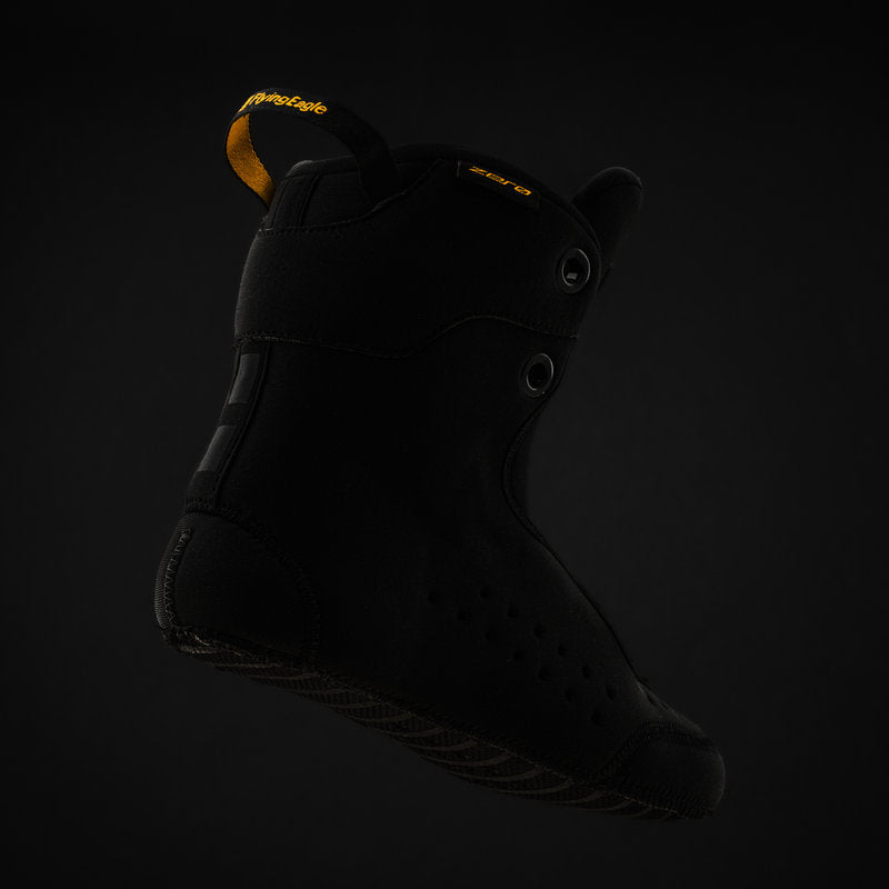 Flying Eagle Zero Black Yellow Liners - detail