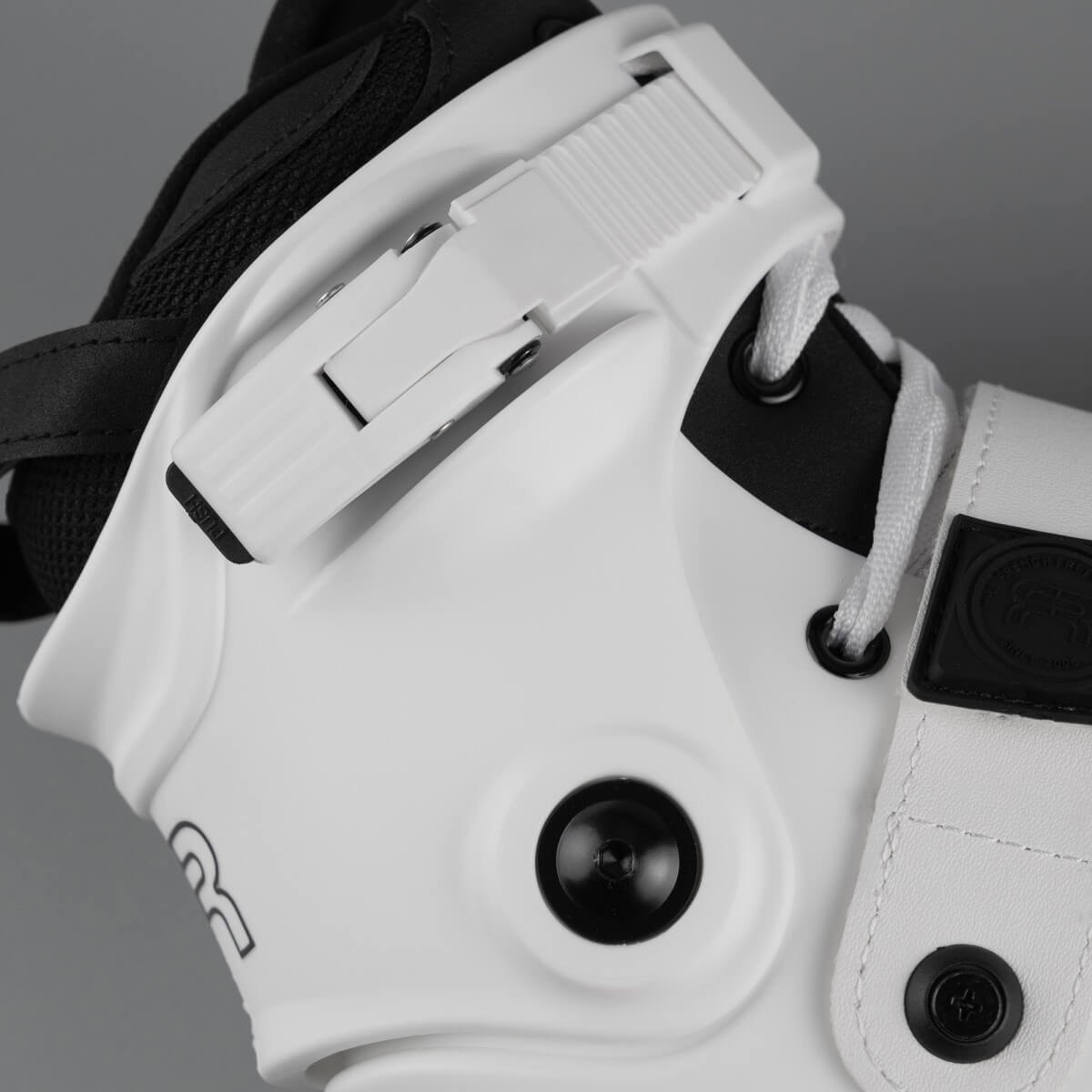 FRX 80 White Skates - Inlinex