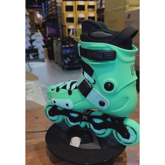 Sepatu Roda FRX 80 Minty