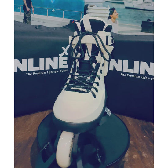 Sepatu Luncur Agresif Mesmer Throne Billy O'Neill